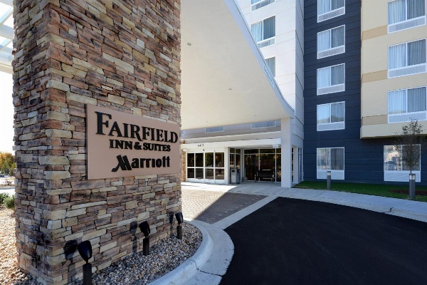 Fairfield Inn & Suites by Marriott Raleigh Capital Blvd./I-540 image 1