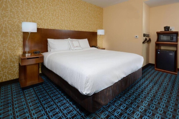 Fairfield Inn & Suites by Marriott Raleigh Capital Blvd./I-540 image 15
