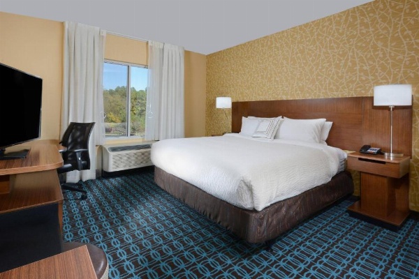 Fairfield Inn & Suites by Marriott Raleigh Capital Blvd./I-540 image 16