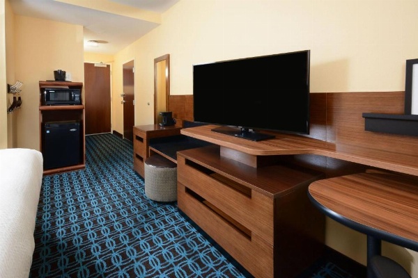 Fairfield Inn & Suites by Marriott Raleigh Capital Blvd./I-540 image 17
